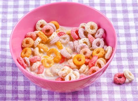 Are Fruit Loops Dairy Free? Exploring the Sweet and Colorful World of Breakfast Cereals