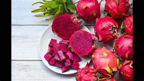 How to Choose a Ripe Dragon Fruit and Why It Might Remind You of a Sunset